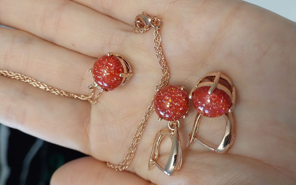 Zestaw pozłacanej biżuterii