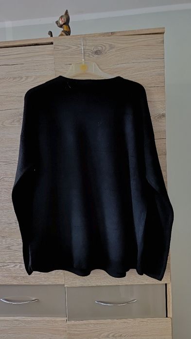Sweter damski czarny nowy