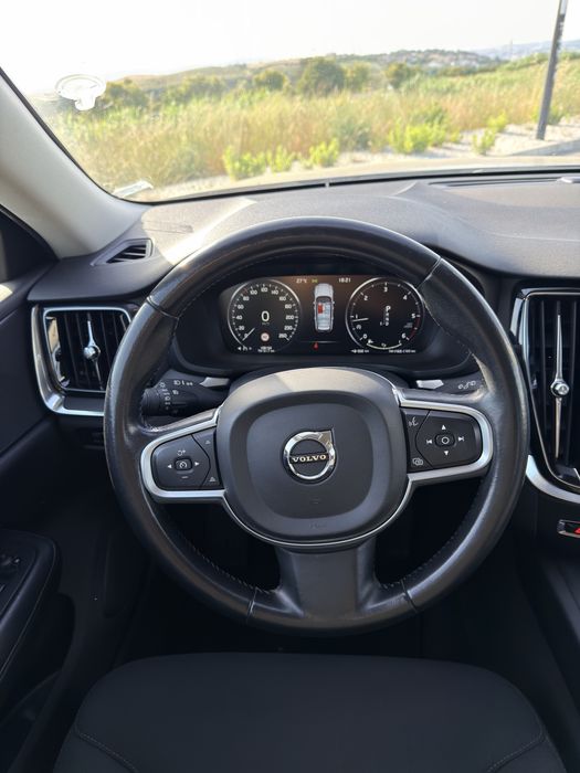 Volvo V60 D3    .