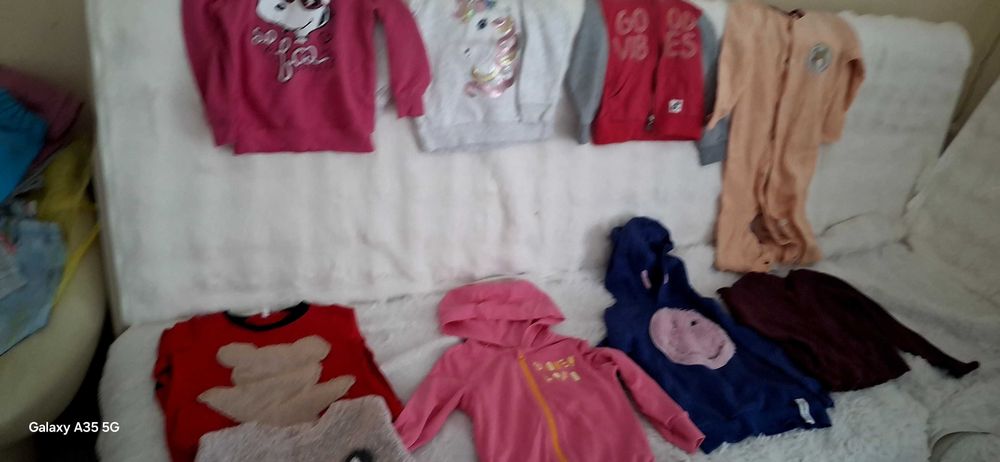 Bluzy dziewczęce 98/104