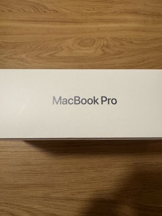 MacBook Pro 13” M2 2022 Impecável | Bateria 100% | Caixa
