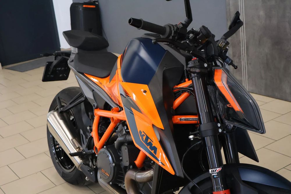KTM Super Duke R 1290 IGŁA 2021 Diavel