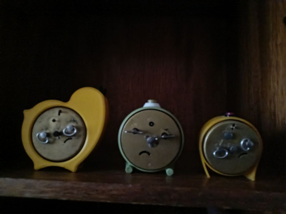 Часы нерабочие на ремонт