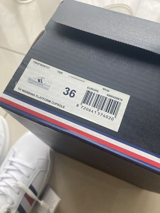 Snakersy tommy hilfilger 36 Basic