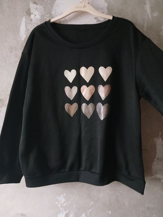 Жіночий оверсайз світшот «9 сердець» – теплий, м’який