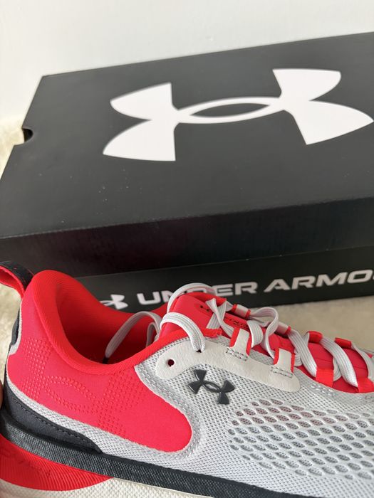 Under Armour Charged Assert r. 43 – buty sportowe do biegania