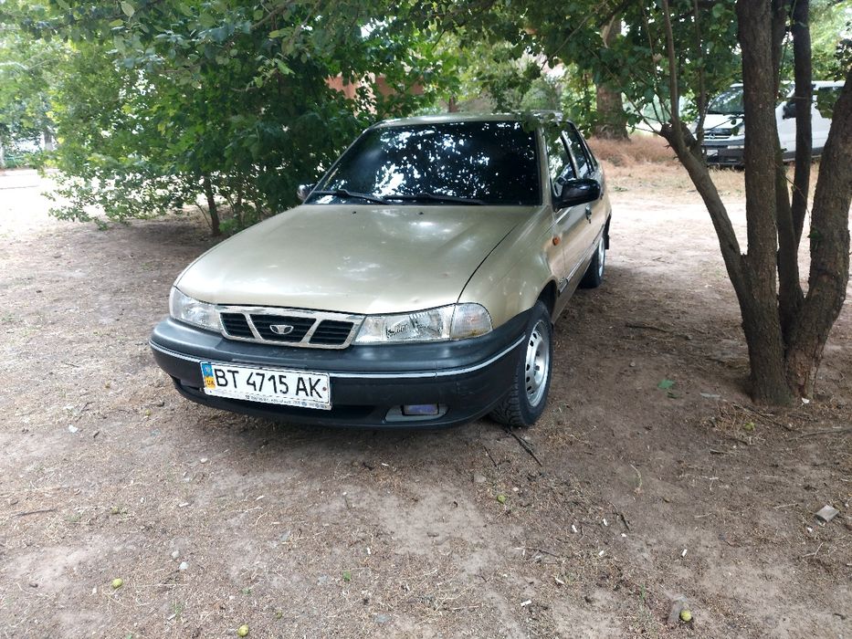 Продам Део Нексия 2008 1.6 бензин. Состояние ходовой и двиготеля отличное ,пороги целые, вообщем  состояние хорошее. Резина новая зима все  расходники поменяны  обсолютно все. Масло Матюль 10w40 . Полная тонировка по кругу. Комплектация простая . Продажа по т.п. или переоформление. Звонить Ватсаб,  Вайбер, Телеграм.