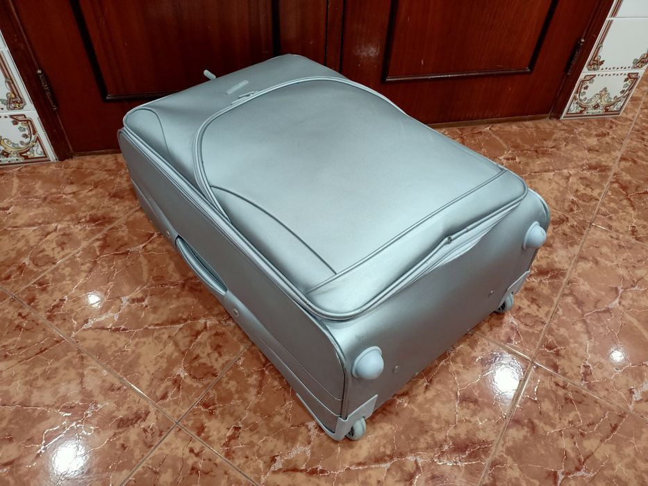 Mala malas de porão até 23 kg viagem casa quarto apartamento vivenda carro cozinha.