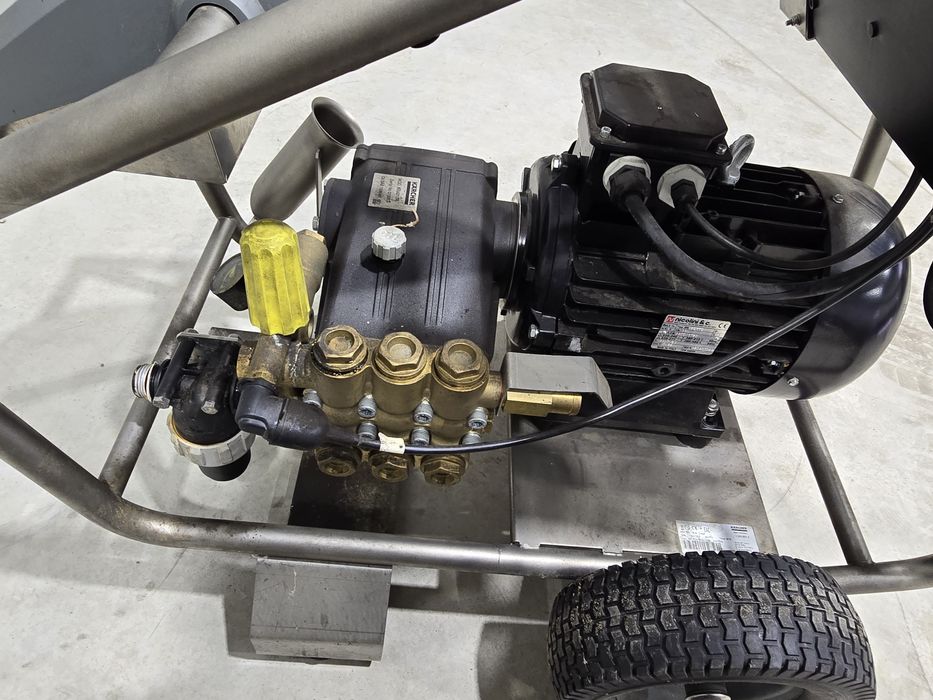 Myjka Karcher hd 25/15-4 Cage  2016 R. 2019 R 2 sztuki