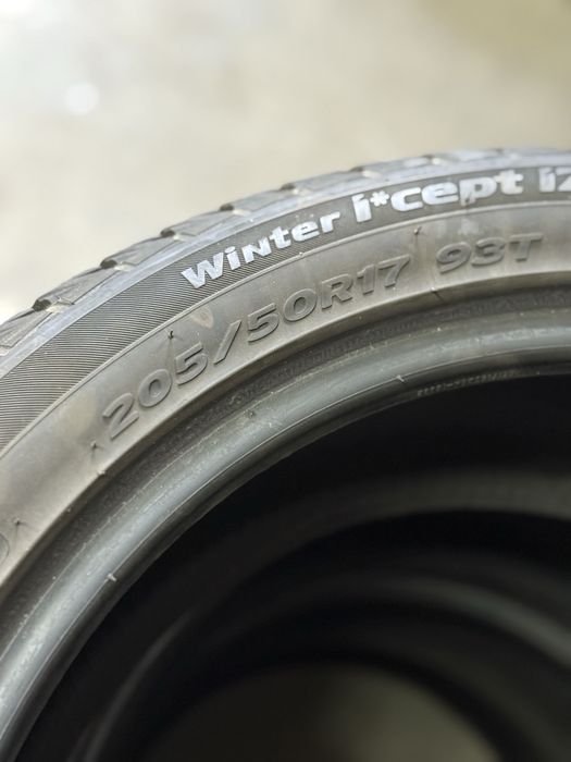 Opony zimowe 205/50R17 Hankook