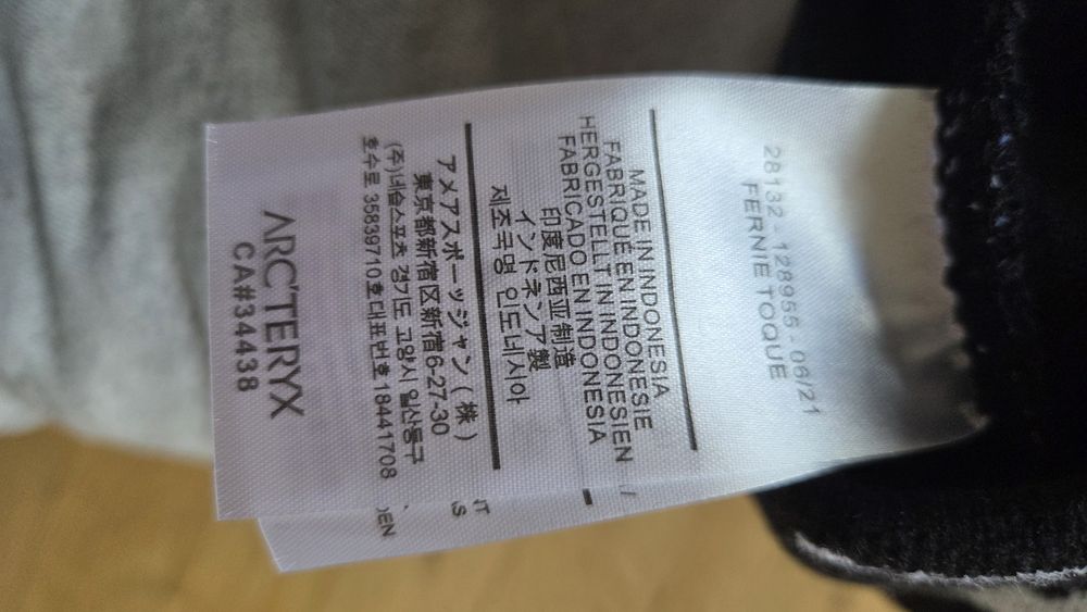 Czapka arcteryx czarna
