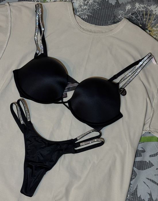 Комплект,бюстгалтер Victoria’s Secret 75C
