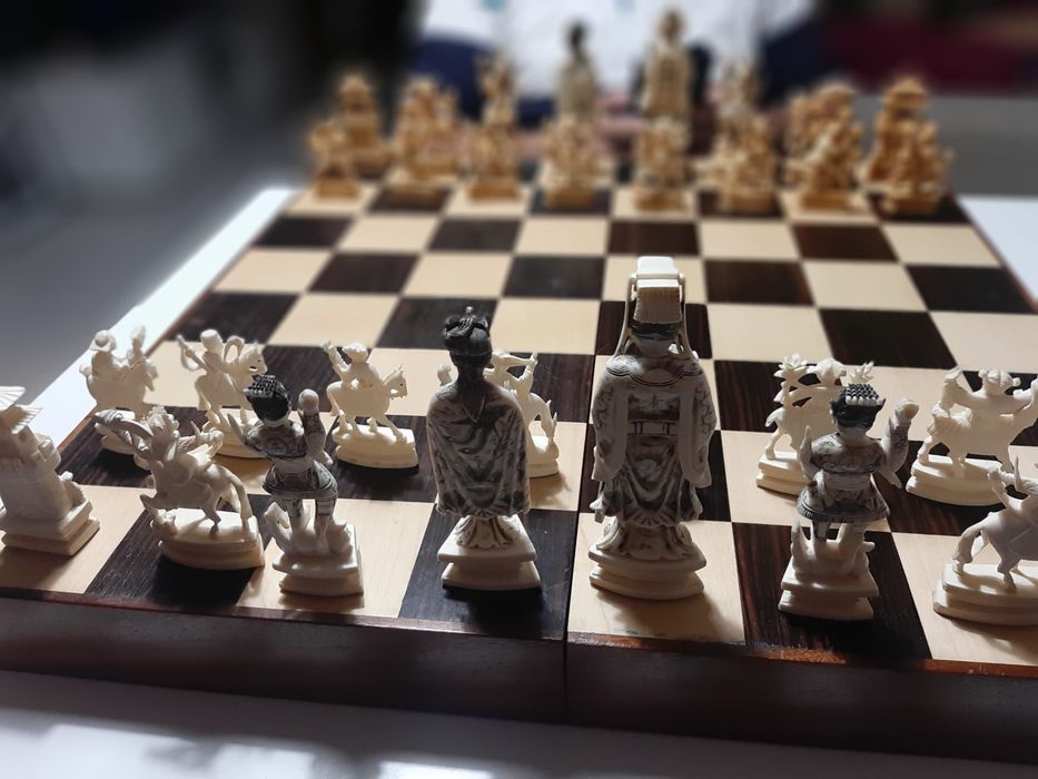 Raridade Xadrez  Autêntico: peças int. Caixa/madeira