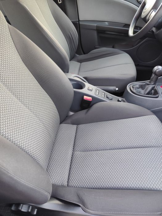 Seat Leon 1.6 MPI 1 właściciel od nowości