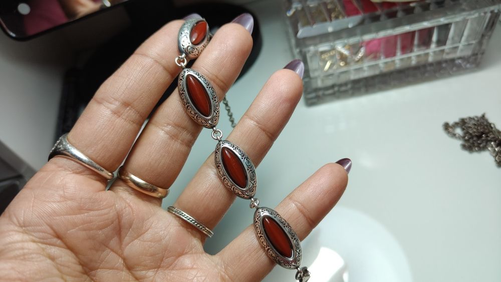 Stara bransoletka z koralem