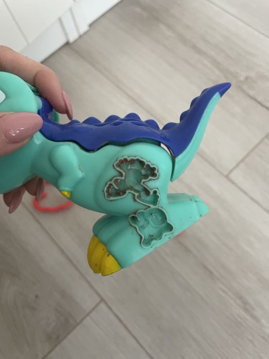 Playdoh dinozaur