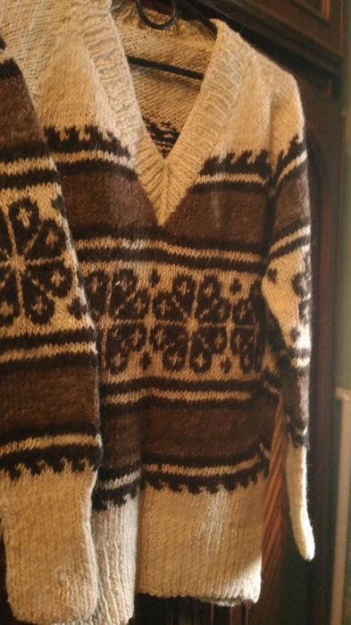 Продам 3 шерстяных свитера