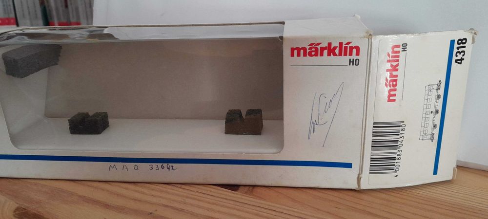 Carruagem de 2ª classe, três eixos-Marklin 4318-na sua caixa original