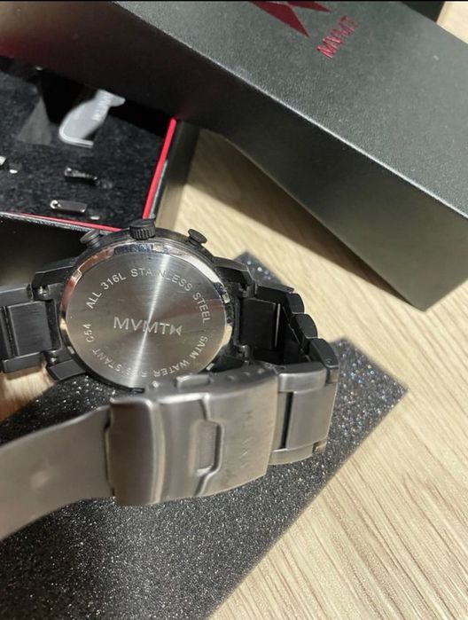 Relógio homem/MVMT