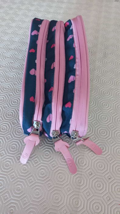 Mochila + lancheira + estojo triplo