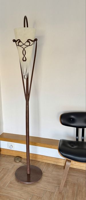 Торшер та підвисний світильник на ланцюгу