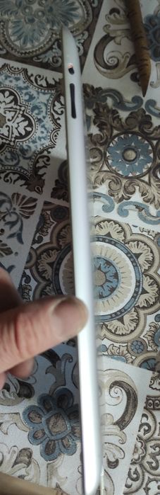 Ipad 2 продається