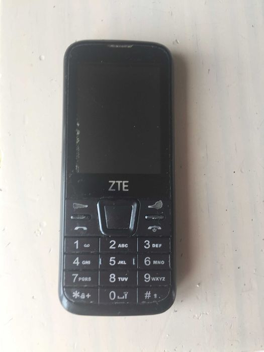 Telemóvel ZTE teclas - Avariado