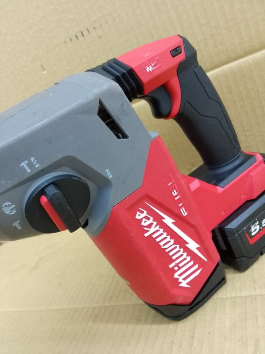 Milwaukee M18 FH Młotowiertarka Udarowa 3Funk SDSPlus 18V 5,5Ah 2024r