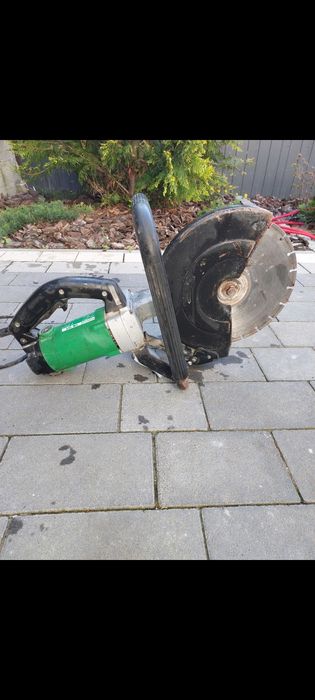 Бетоноріз HITACHI