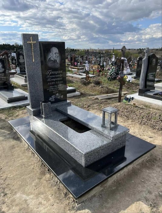 Виготовляємо памʼятники