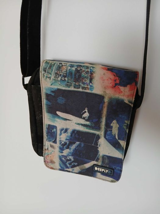Mochila tiracolo deeply