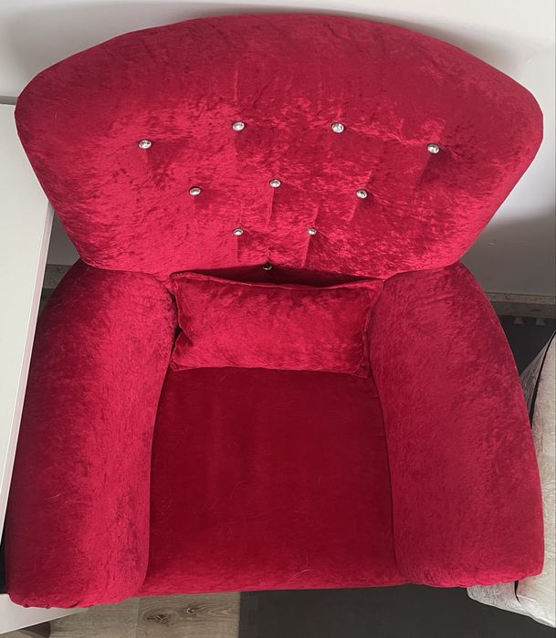 Poltronas Vermelha e Branca