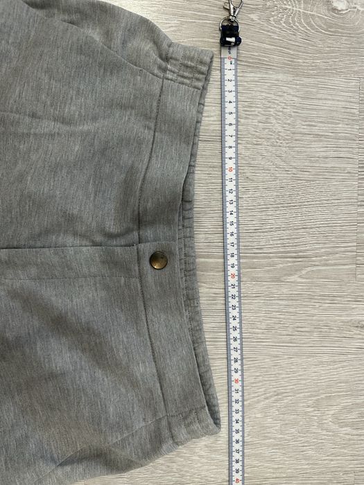 Spodnie ze ściągaczami na dole rozmiar M Uniqlo