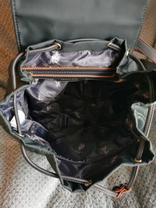 Mochila nova cinza escuro