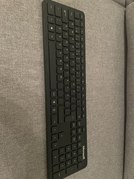Teclado Microsoft Holgate Bluetooth