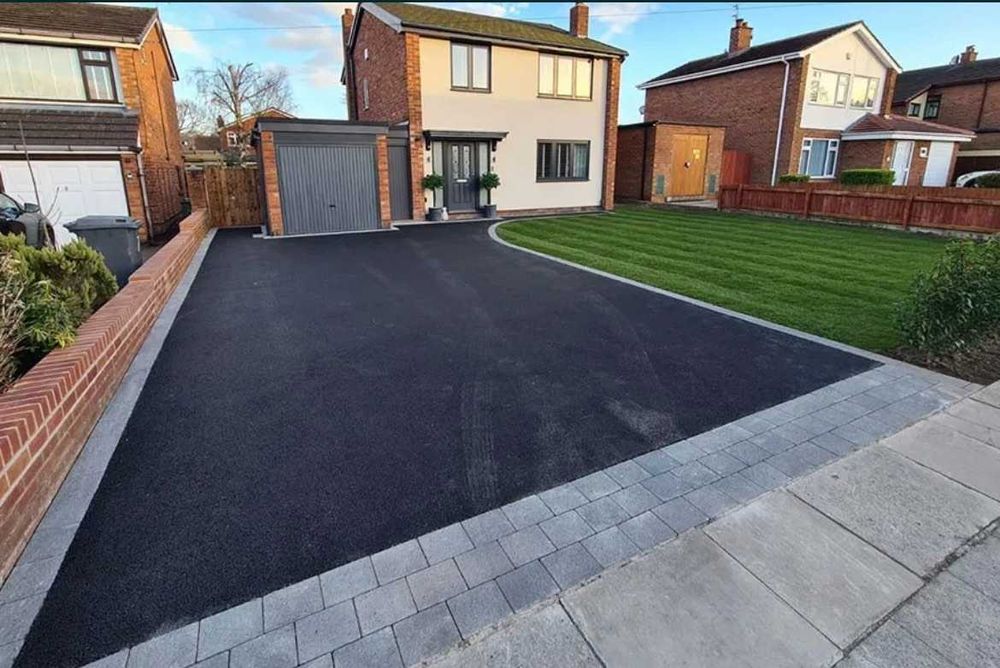 Благоустрій теритрій у Киіві та областях