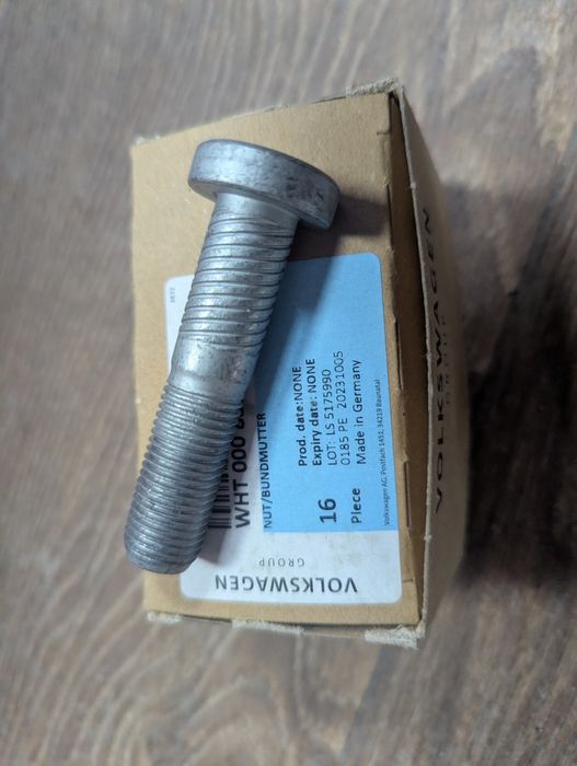 Гайка колеса спарка 518 болт диска Sprinter 906 Спринтер