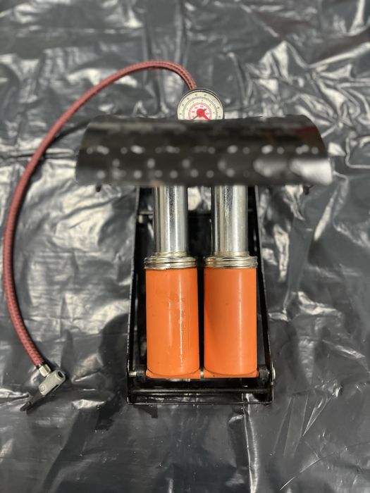 Bomba de ar dupla de pe