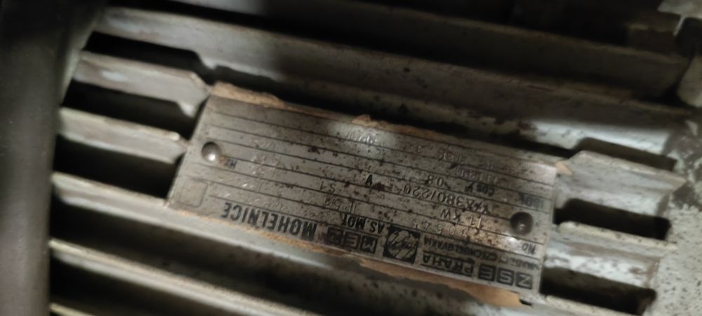 Szlifierka przemysłowa 1,1kw  SDU 300/32 UW