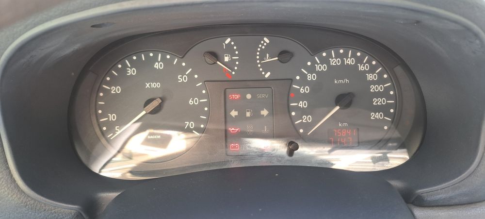 Renault Clio 1.2  75 mil kms
