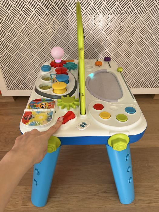 Розвиваючий інтерактивний столик Baby Einstein Curiosity Table