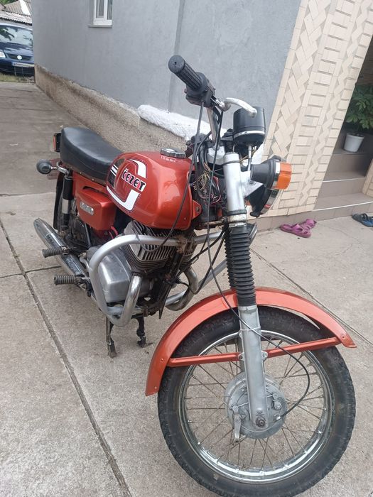 Cezet 350 6v 1976 року випуску.