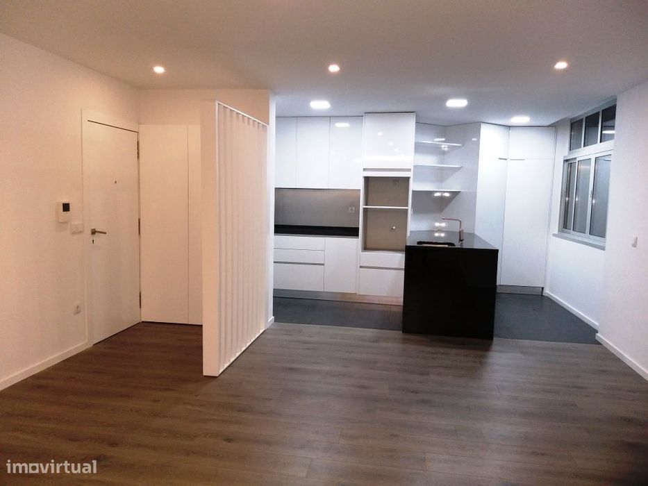 Apartamento renovado T3 c/ rendimento em São Vítor — Braga (São José De São Lázaro E São João Do Souto), Braga