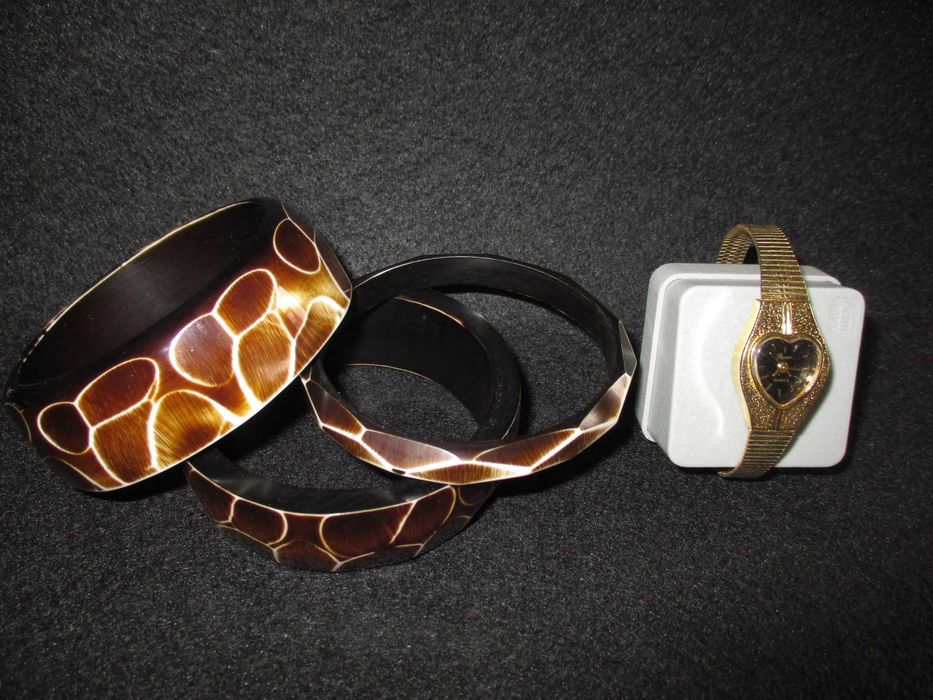 Conjunto de Bijuteria pulseiras colares relógio prata