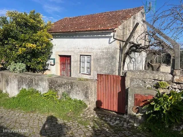 Moradia para reconstrução em Curcialinho - Ansião