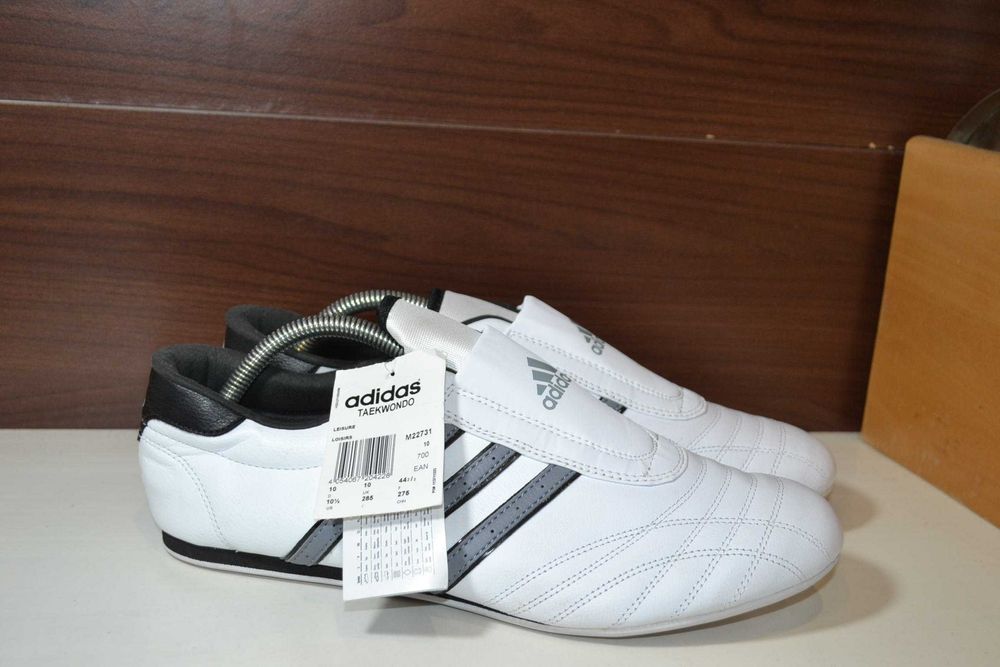 adidas taekwondo 44.5р кроссовки кеды оригинал кожаные