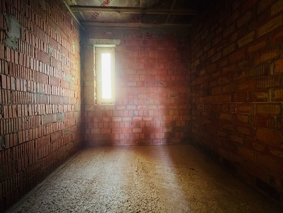 Продаж чудового  Будинку без ремонту