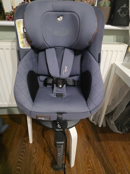 Fotelik samochodowy Joie spin 360 signature