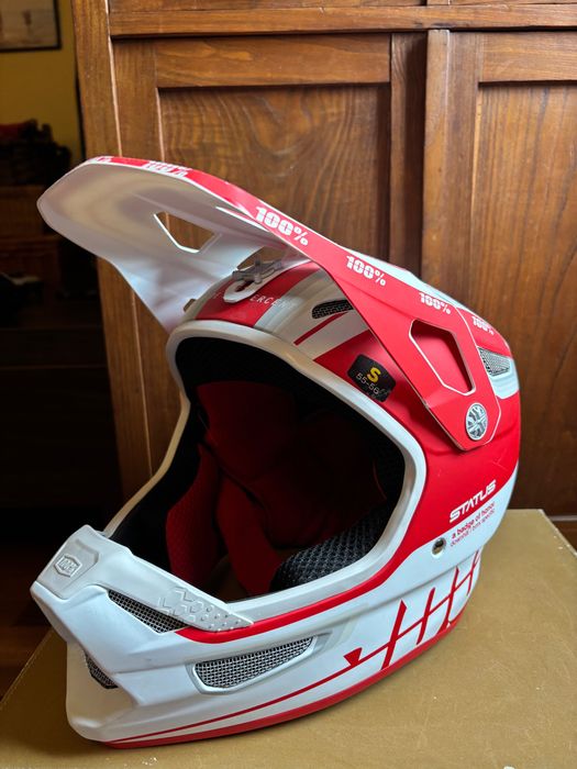 Capacete 100% mountain bike criança