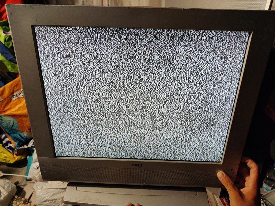 TV OKI LCD 20” – Bom Estado